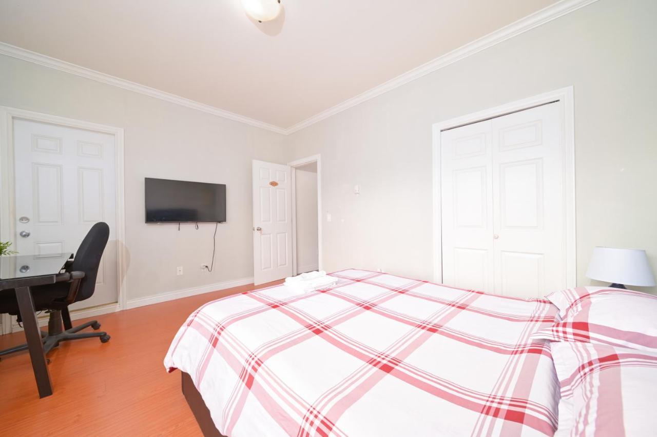 Lee'S Place Villa Surrey Esterno foto